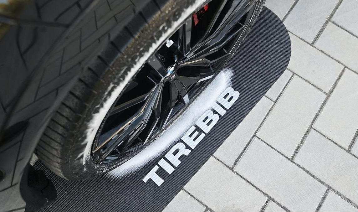 Driveway Shield TireBib